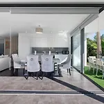 By Gabi Miguel