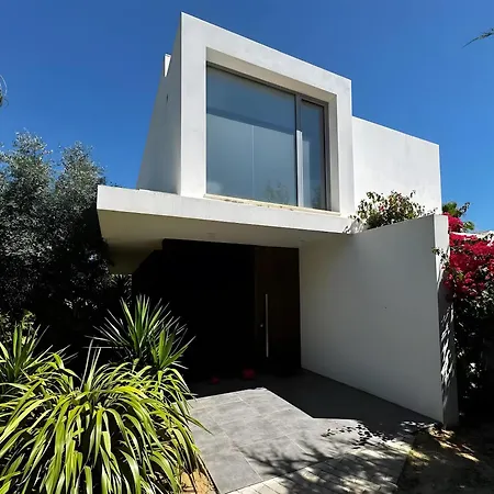 Villa By Gabi Miguel Pera