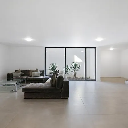 By Gabi Miguel Villa *